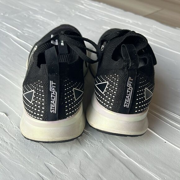 Brooks Levitate StealthFit 5 Women’s Neutral Running Shoe Size 9 - Picture 5 of 8